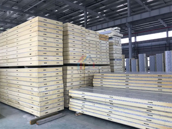 Color steel polyurethane cold storage board performance characteristics