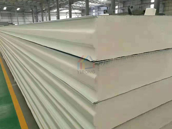 Fire rating of polyurethane sandwich panels