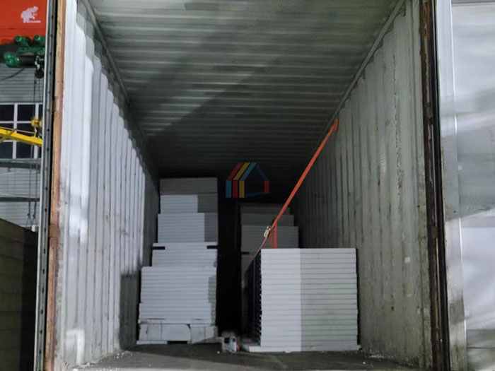 Indonesia foam sandwich panel loading and delivery