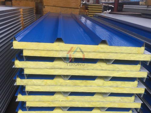 The correct installation method of rock wool color steel plate