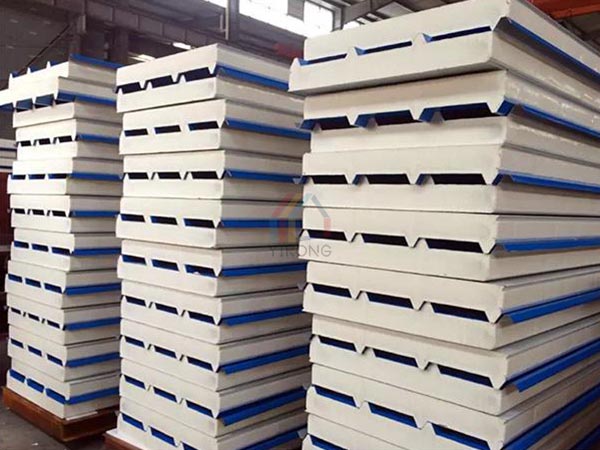 Polyurethane insulation panels