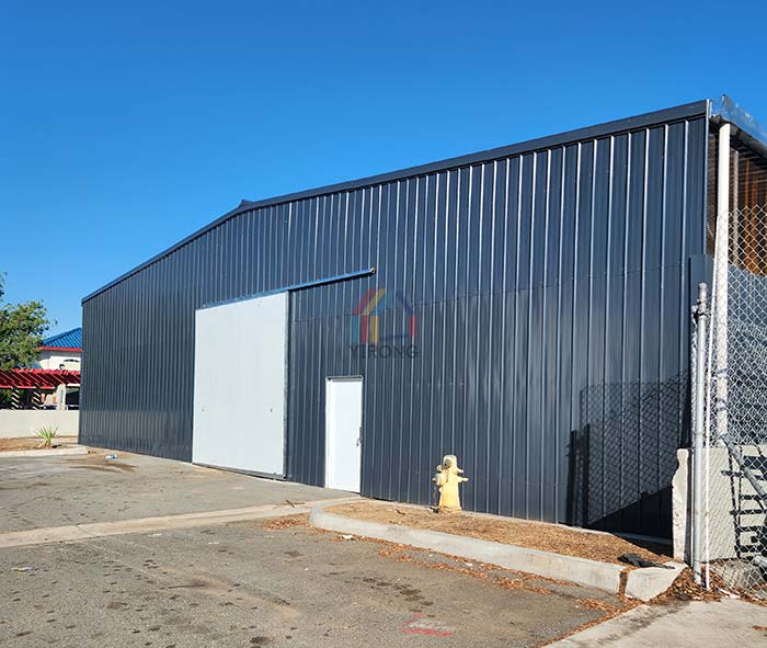 metal warehouse with pu sandwich panel