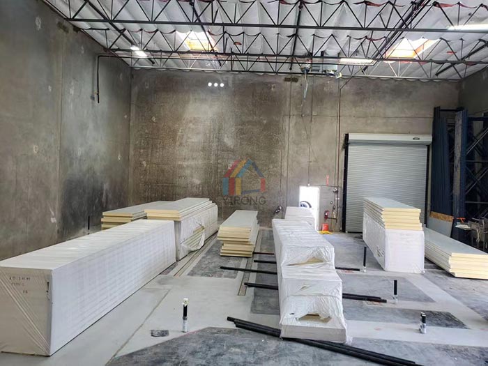 Polyurethane cold room panels arrives in the United States