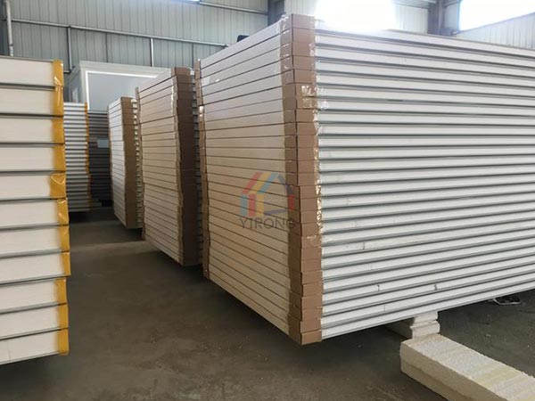 What is the difference between polyurethane sandwich panel and foam sandwich panel?